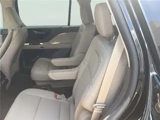 Lincoln Aviator 2022 AWD Reserve 4dr SUV