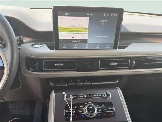 Lincoln Aviator 2022 AWD Reserve 4dr SUV