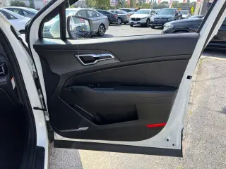 Kia Sportage Híbrido 2023 AWD LX 4dr SUV