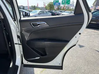 Kia Sportage Híbrido 2023 AWD LX 4dr SUV