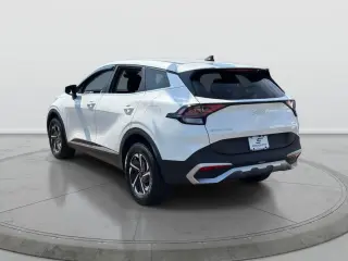 Kia Sportage Híbrido 2023 AWD LX 4dr SUV