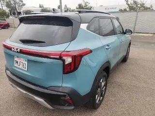 Kia Seltos 2024 S 4dr SUV