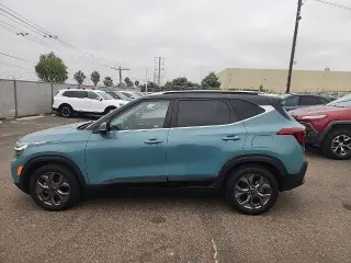 Kia Seltos 2024 S 4dr SUV