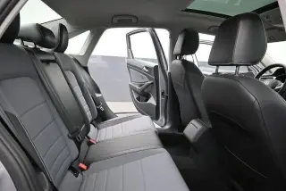 Volkswagen Jetta 2025 SE 4p Sedan