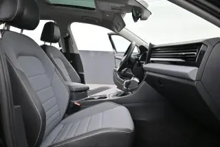 Volkswagen Jetta 2025 SE 4dr Sedán