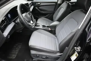 Volkswagen Jetta 2025 SE 4dr Sedán