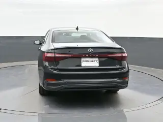 Volkswagen Jetta 2025 SE 4dr Sedán