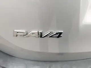 Toyota RAV4 2015 XLE 4dr SUV