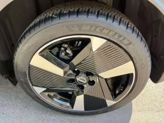 Nissan Kicks 2025 AWD SR 4dr Crossover
