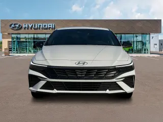Hyundai ELANTRA Híbrido 2025 SEL Sport Sedán 4 puertas