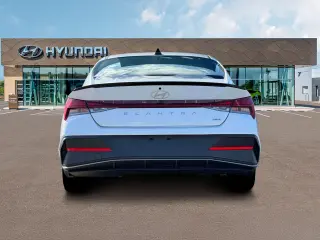 Hyundai ELANTRA Híbrido 2025 SEL Sport Sedán 4 puertas