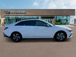 Hyundai ELANTRA Híbrido 2025 SEL Sport Sedán 4 puertas