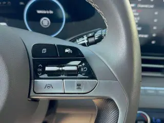 Hyundai ELANTRA 2025 SEL Conveniencia 4p Sedan