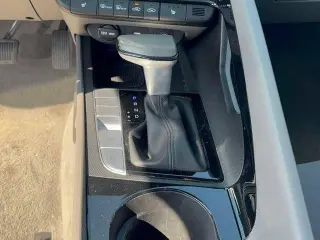 Hyundai ELANTRA 2025 SEL Conveniencia 4p Sedan