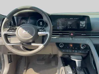 Hyundai ELANTRA 2025 SEL Conveniencia 4p Sedan