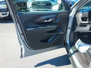 GMC Terrain 2024 AWD SLE 4p SUV