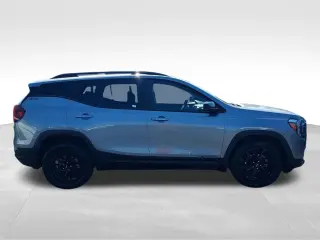 GMC Terrain 2024 AWD SLE 4p SUV