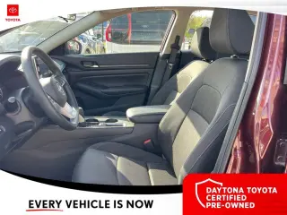 Nissan Altima 2025 2.5 SV 4dr Sedán