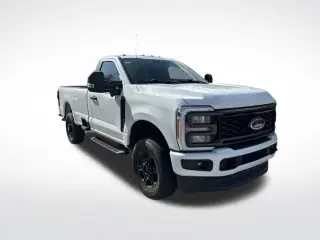 Ford F-350 Super Duty 2023 4x4 XL 2dr Cabina Estándar 8 ft. LB SRW Pickup