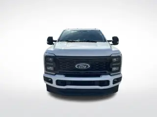 Ford F-350 Super Duty 2023 4x4 XL 2dr Cabina Estándar 8 ft. LB SRW Pickup