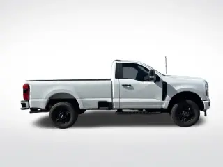 Ford F-350 Super Duty 2023 4x4 XL 2dr Cabina Estándar 8 ft. LB SRW Pickup