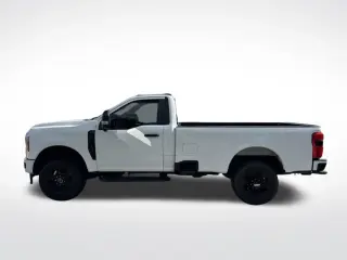 Ford F-350 Super Duty 2023 4x4 XL 2dr Cabina Estándar 8 ft. LB SRW Pickup