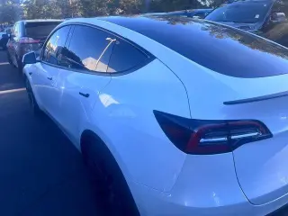 Tesla Model Y 2022 AWD Performance 4dr Crossover
