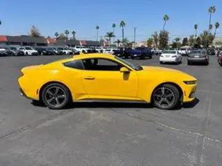 Ford Mustang 2024 EcoBoost 2dr Fastback