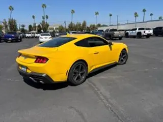 Ford Mustang 2024 EcoBoost 2dr Fastback