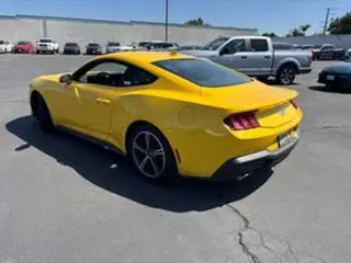 Ford Mustang 2024 EcoBoost 2dr Fastback