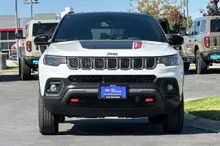 Jeep Compass 2023 4x4 Trailhawk 4p SUV