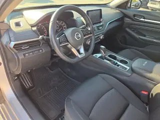 Nissan Altima 2019 2.5 SV 4dr Sedán