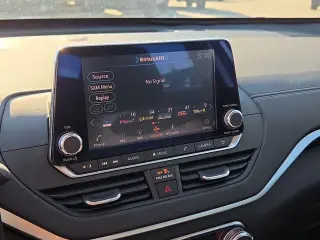 Nissan Altima 2019 2.5 SV 4dr Sedán