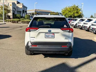 Toyota RAV4 Hybrid 2022 tracción en todas las ruedas XLE Premium 4p SUV