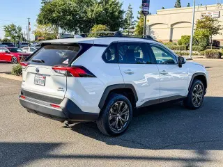 Toyota RAV4 Hybrid 2022 tracción en todas las ruedas XLE Premium 4p SUV