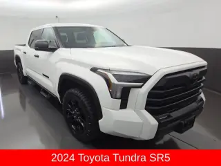 Toyota Tundra 2024 4x4 SR5 4dr CrewMax Cab Pickup SB