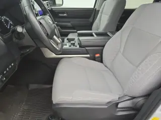 Toyota Tundra 2024 4x4 SR5 4dr CrewMax Cab Pickup SB