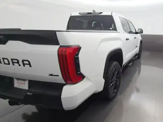 Toyota Tundra 2024 4x4 SR5 4dr CrewMax Cab Pickup SB