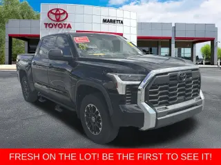 Toyota Tundra 2023 4x4 SR5 4dr CrewMax Cab Pickup SB
