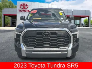 Toyota Tundra 2023 4x4 SR5 4dr CrewMax Cab Pickup SB