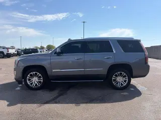 Cadillac Escalade 2019 4x4 Estándar 4p SUV