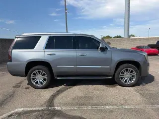 Cadillac Escalade 2019 4x4 Estándar 4p SUV