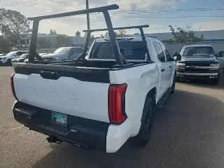 Toyota Tundra 2022 4x2 SR 4p Puerta Máxima Cabina Tripla Camioneta SB