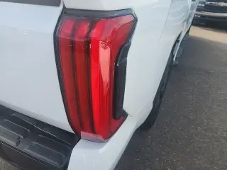 Toyota Tundra 2022 4x2 SR 4p Puerta Máxima Cabina Tripla Camioneta SB