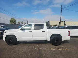 Toyota Tundra 2022 4x2 SR 4p Puerta Máxima Cabina Tripla Camioneta SB