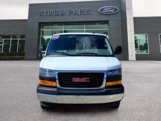 GMC Savana 2025 2500 3dr Camioneta de Carga