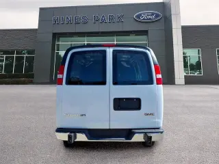 GMC Savana 2025 2500 3dr Camioneta de Carga
