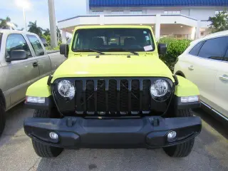 Jeep Gladiator 2023 4x4 Sport 4puertas Crew Cab 5.0 pies SB