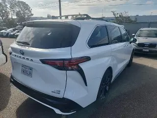 Toyota Sienna 2021 XSE 7-Pasajeros 4p Mini-Van