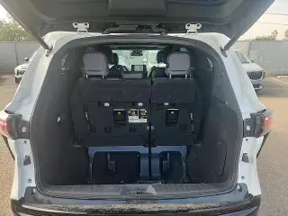 Toyota Sienna 2021 XSE 7-Pasajeros 4p Mini-Van